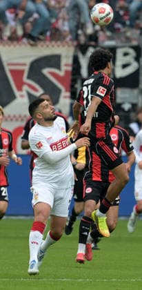 VFB Stuttgarts. Deniz Undav (li). gegen Nene. Brown fotografiert beim Fußball Bundesliga Spiel Eintracht Frankfurt gegen den VFB. Stuttgart am 16.5.2026 in Frankfurt. (DFL DFB REGULATIONS PROHIBIT ANY USE OF PHOTOGRAPHS as IMAGE SEQUENCES and or QUASI-VIDEO)