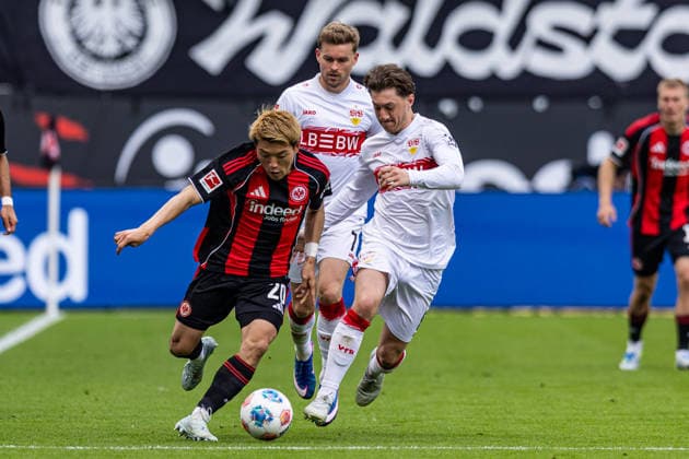 16.05.2026, xovx, Fußball Fußball Bundesliga, Eintracht Frankfurt - VfB Stuttgart v.l. Ritsu Doan (Eintracht Frankfurt), Maximilian Mittelstädt (VfB Stuttgart), Angelo Stiller (VfB Stuttgart) (DFL DFB REGULATIONS PROHIBIT ANY USE OF PHOTOGRAPHS as IMAGE SEQUENCES and or QUASI-VIDEO) emspor Frankfurt