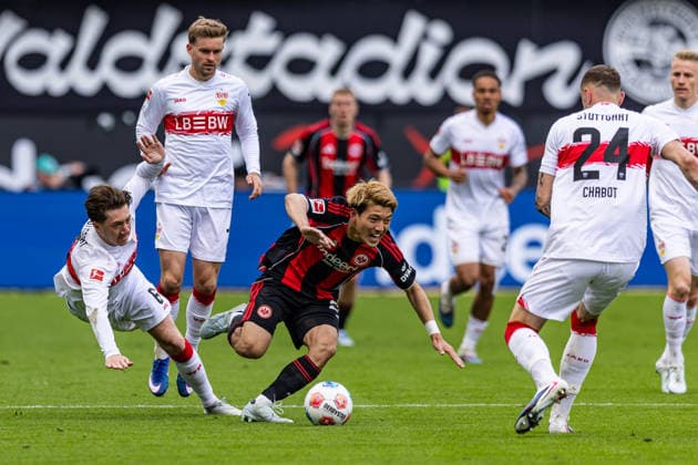 16.05.2026, xovx, Fußball Fußball Bundesliga, Eintracht Frankfurt - VfB Stuttgart v.l. Angelo Stiller (VfB Stuttgart), Maximilian Mittelstädt (VfB Stuttgart), Ritsu Doan (Eintracht Frankfurt), Jeff Chabot (VfB Stuttgart) (DFL DFB REGULATIONS PROHIBIT ANY USE OF PHOTOGRAPHS as IMAGE SEQUENCES and or QUASI-VIDEO) emspor Frankfurt