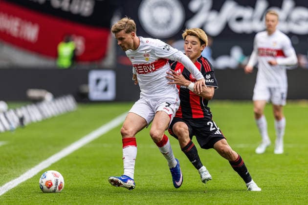 16.05.2026, xovx, Fußball Fußball Bundesliga, Eintracht Frankfurt - VfB Stuttgart v.l. Maximilian Mittelstädt (VfB Stuttgart), Ritsu Doan (Eintracht Frankfurt) (DFL DFB REGULATIONS PROHIBIT ANY USE OF PHOTOGRAPHS as IMAGE SEQUENCES and or QUASI-VIDEO) emspor Frankfurt
