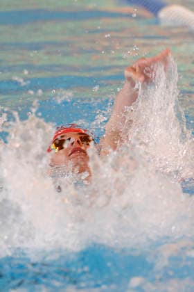 16.05.2026 Schwimmsport 61. Internationales Schwimmfest Nordbad DSW Darmstadt hier WK112 A-Finale 200m Rücken Mika Köhler 2010 Schwimm-Team Bingerbrück Darmstadt Hessen Deutschland