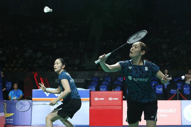 (260517) -- BANGKOK, May 17, 2026 -- Iwanaga Rin (R) Nakanishi Kie of Japan compete during the women s doubles final match between Bao Lijing Cao Zihan of China and Iwanaga Rin Nakanishi Kie of Japan at the Thailand Open 2026 badminton tournament in Bangkok, Thailand, May 17, 2026. ) (SP)THAILAND-BANGKOK-BADMINTON-THAILAND OPEN 2026-WOMEN S DOUBLES-FINAL RachenxSageamsak 