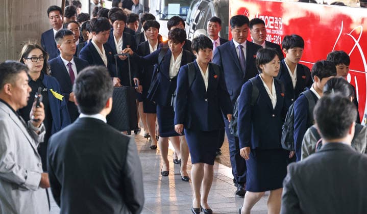 North Korea™s Naegohyang Women™s FC Arrives in South Korea for AWCL Semifinals North Korean soccer club Naegohyang Women s FC team arrives at Incheon International Airpot in Incheon, South Korea, May 17, 2026. The squad arrived in South Korea to compete in the semifinals of the 2025 2026 Asian Football Confederation (AFC) Women™s Champions League (AWCL) from 20-23 May. This marks the first time in eight years that North Korean athletes have visited South Korea for sporting competition since December 2018. Incheon South Korea  Copyright: xMatrixxImagesx xLeexSang-hoonx