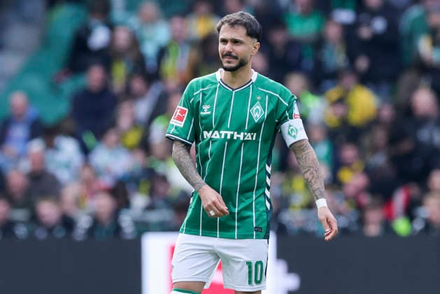 Leonardo Bittencourt (Werder Bremen) schaut, Bundesliga, SV Werder Bremen v Borussia Dortmund, Weserstadion am 16. May 2026 in Bremen, Deutschland. (Foto von Marco Steinbrenner DeFodi Images) Leonardo Bittencourt (Werder Bremen) looks on, Bundesliga, SV Werder Bremen v Borussia Dortmund, Weserstadion, May 16, 2026 in Bremen, Germany. (Photo by Marco Steinbrenner DeFodi Images) DFL regulations prohibit any use of photographs as image sequences and or quasi-video. - *** Leonardo Bittencourt Werder Bremen looks on, Bundesliga, SV Werder Bremen v Borussia Dortmund, Weserstadion on May 16, 2026 in Bremen, Germany Photo by Marco Steinbrenner DeFodi Images Leonardo Bittencourt Werder Bremen looks on, Bundesliga, SV Werder Bremen v Borussia Dortmund, Weserstadion, May 16, 2026 in Bremen, Germany Photo by Marco Steinbrenner DeFodi Images DFL regulations prohibit any use of photographs as image sequences and or quasi video