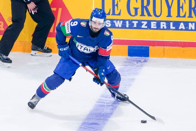 FRIBOURG, SWITZERLAND - MAY 17: Daniel Mantenuto of Italy in action during the 2026 IIHF Ice hockey, Eishockey World Championship, WM, Weltmeisterschaft Switzerland game between Italy and Slovakia at BCF Arena on May 17, 2026 in Fribourg, Fribourg. Fribourg BCF Arena Fribourg Switzerland Copyright: xJustPictures.ch JarixPestelaccix jp-en-EuSpIm-JP6_JAR_Italy_Slovakia_16May2026_00011