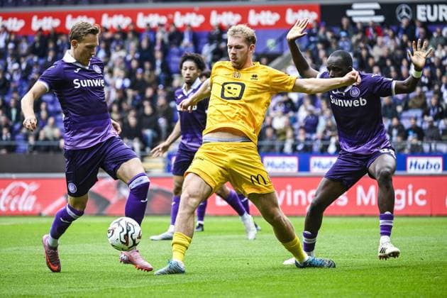Anderlecht s Ludwig Augustinsson, Mechelen s Bouke Boersma and Anderlecht s Moussa Diarra pictured in action during a soccer match between RSCA Anderlecht and KV Mechelen, Sunday 17 May 2026 in Brussels, on day 8 of the Champion s Play-off of the 2025-2026 Jupiler Pro League first division of the Belgian championship. TOM GOYVAERTS TomxGoyvaerts  x174142969x