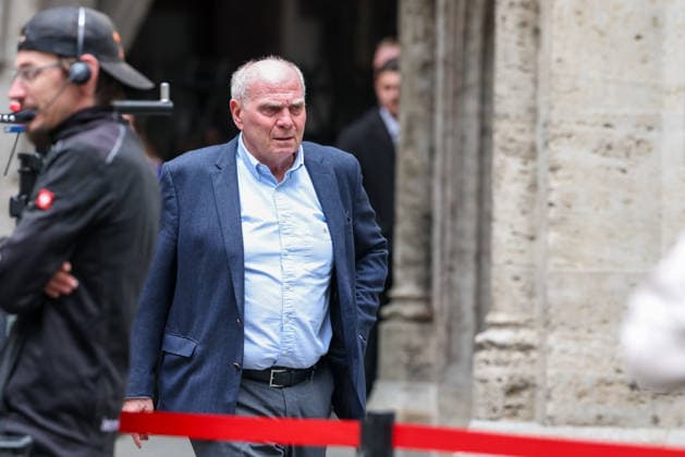 Uli Hoeness (FC Bayern Muenchen, Ehrenpraesident), GER, Empfang des FC Bayern Muenchen im Rathaus und Meisterfeier am Marienplatz, 17.05.2026, GER, Empfang des FC Bayern Muenchen im Rathaus und Meisterfeier am Marienplatz, 17.05.2026 Muenchen Copyright: xEibner-Pressefoto JennixMaulx EP_JML