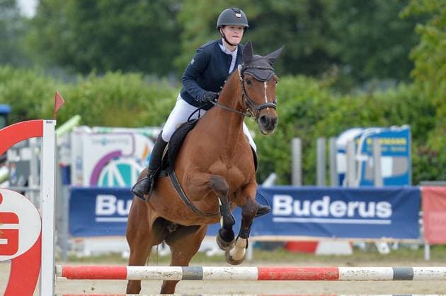 Reiten Jubiläumsturnier beim RuFV Bruckhausen ** NUR FÜR REDAKTIONELLE ZWECKE ** EDITORIAL USE ONLY **<p>Michelle Proske, RV Voerde e. V., reitet (Stilspringprüfung Kl.E 80cm) am Sonntag, den 17.05.2026, in Hünxe. Deutschland NRW Voerde Copyright: OleksandrxVoskresenskyi