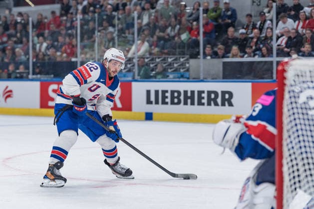 17 05 2026, Zurich, Swiss Life Arena, Ice hockey, Eishockey World Championships: Great Britain - USA, 22 Isaac Howard (United States) Zurich Swiss Life Arena Zurich Switzerland Copyright: xJustPictures.ch StefanxEmchx jp-de-StEm-DSC0105820260517