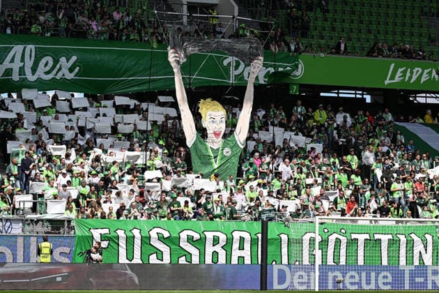 Fußball I Frauen I Saison 2025-2026 I Bundesliga I 26. Spieltag I VfL Wolfsburg - 1. FC Nürnberg I 17.05.2026 Choreographie der Fans zum Abschied von Alexandra Popp (11, VfL Wolfsburg) Wolfsburg Volkswagen Arena Niedersachsen Deutschland Copyright: xLobeca InesxHähnelx