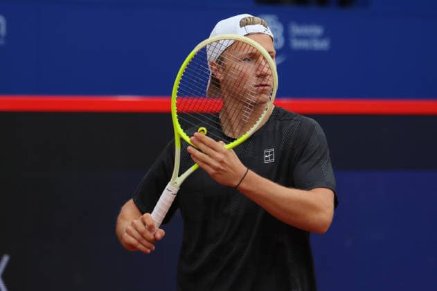 Bitpanda Hamburg Open, ATP, Tennis Herren 500, 2. Runde in der Qualifikation: DTB-Profi Max Schönhaus ballt die Faust nach einem gewonnenen Ballwechsel
