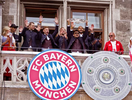 17.05.2026, Fussball Bundesliga 2025 2026, Meisterfeier des FC Bayern München auf dem Rathausbalkon in München. v.li: Jamal Musiala (Bayern München), Torwart Manuel Neuer (FC Bayern München), Joshua Kimmich (FC Bayern München), Harry Kane (FC Bayern München), Luis Diaz (FC Bayern München), Jonathan Tah (FC Bayern München), Dayot Upamecano (FC Bayern München), mit der Meisterschale.