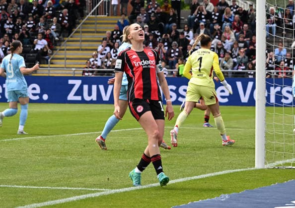 17.05.2026, xsltx, Fussball Google Pixel Frauen-Bundesliga, Eintracht Frankfurt - 1.FC Union Berlin v.l. Eine verzweifelte Laura Freigang (Eintracht Frankfurt) nach vergebener Chance (DFL DFB REGULATIONS PROHIBIT ANY USE OF PHOTOGRAPHS as IMAGE SEQUENCES and or QUASI-VIDEO)