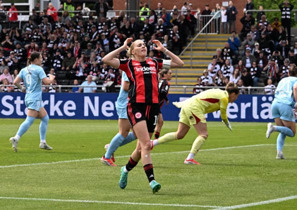 17.05.2026, xsltx, Fussball Google Pixel Frauen-Bundesliga, Eintracht Frankfurt - 1.FC Union Berlin v.l. Eine verzweifelte Laura Freigang (Eintracht Frankfurt) nach vergebener Chance (DFL DFB REGULATIONS PROHIBIT ANY USE OF PHOTOGRAPHS as IMAGE SEQUENCES and or QUASI-VIDEO)