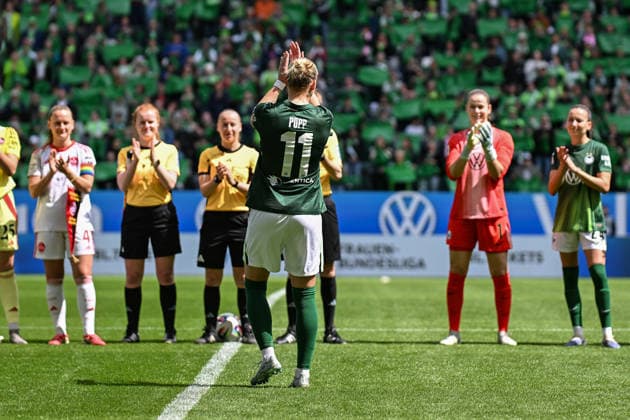 Fußball I Frauen I Saison 2025-2026 I Bundesliga I 26. Spieltag I VfL Wolfsburg - 1. FC Nürnberg I 17.05.2026 Verabschiedung Alexandra Popp (11, VfL Wolfsburg) vor dem Spiel, Abschiedsspiel Freisteller, Nahaufnahme, Porträt, Portrait, Einzelfoto, Einzelbild, Körper Wolfsburg Volkswagen Arena Niedersachsen Deutschland Copyright: xLobeca InesxHähnelx