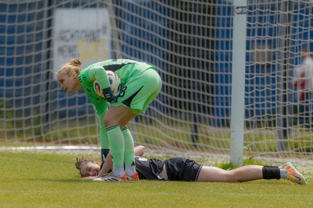 Ingolstadt, Deutschland 17. Mai 2026: 2. Frauen-Bundesliga - 2025 2026 - Sp. 26 - FC Ingolstadt 04 gegen FC Bayern München II Im Bild: Emma Kusch (FCI) unzufrieden auf dem Spielfeld. Audi Sportpark Bayern Copyright: xFotostandx xSchäferx