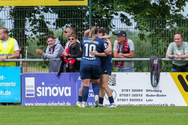 2. Frauen Bundesliga: SC Sand vs. VfB Stuttgart, 17.05.2026 Torjubel zum 1:1 durch Kim Schneider (SC Sand, 8) 2. Frauen Bundesliga: SC Sand vs. VfB Stuttgart, Adams Arena SC Sand, 17.05.2026 DFB DFL REGULATIONS PROHIBIT ANY USE OF PHOTOGRAPHS AS IMAGE SEQUENCES AND OR QUASI-VIDEO. Copyright: xBEAUTIFULxSPORTS Boscox