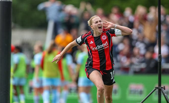 GER, Frankfurt, Eintracht Frankfurt vs Union Berlin, Google Pixel Bundesliga, Fussball, DFB, Spielzeit 2025 2026, Stadion am Brentanobad, 26. Spieltag im Bild: Laura Freigang (Eintracht Frankfurt Frauen 10), Tor, Jubel und Freude, Emotionen, 2:2 DFB DFL REGULATIONS PROHIBIT ANY USE OF PHOTOGRAPHS AS IMAGE SEQUENCES AND OR QUASI-VIDEO, 17.05.2026 Copyright: HMBxMedia HendrikxHamelau