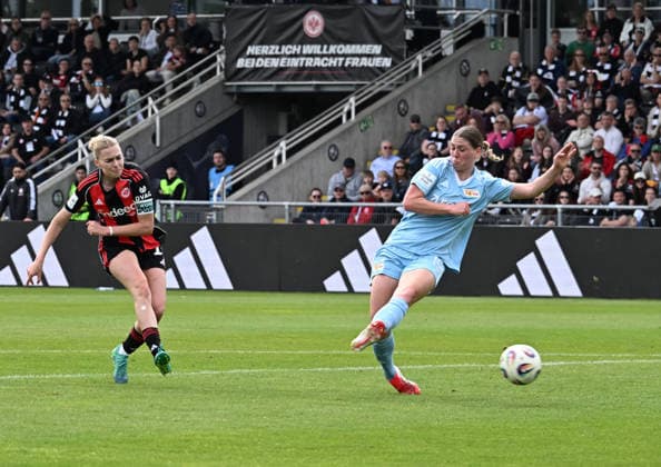 17.05.2026, xsltx, Fussball Google Pixel Frauen-Bundesliga, Eintracht Frankfurt - 1.FC Union Berlin v.l. Laura Freigang (Eintracht Frankfurt) trifft zum 1:2 (DFL DFB REGULATIONS PROHIBIT ANY USE OF PHOTOGRAPHS as IMAGE SEQUENCES and or QUASI-VIDEO)
