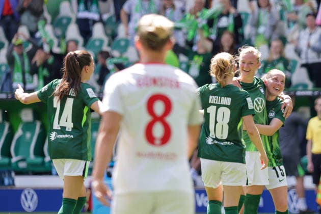 17.05.2026, xgrfx, Fussball Google Pixel Frauen-Bundesliga, VfL Wolfsburg - 1.FC Nürnberg v.l. Tor, Alexandra Popp zum 2:0 (VfL Wolfsburg) (DFL DFB REGULATIONS PROHIBIT ANY USE OF PHOTOGRAPHS as IMAGE SEQUENCES and or QUASI-VIDEO) Wolfsburg