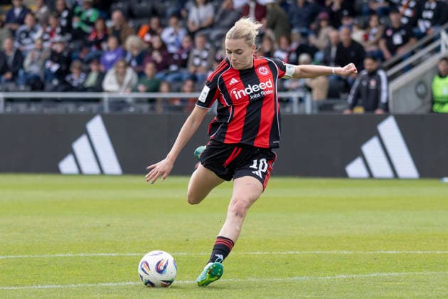 Google Pixel Frauen Bundesliga: Eintracht Frankfurt - 1. FC Union Berlin, 17.05.2026 Laura Freigang (Eintracht Frankfurt 10) beim Schuss aufs Tor, sie erzielt hier das Tor den Treffer zum 1:2, Freisteller, Portrait Porträt, Eintracht Frankfurt - 1. FC Union Berlin, Frankfurt, Stadion am Brentanobad, 17.5.2026 Copyright: xBEAUTIFULxSPORTS Gawlikx