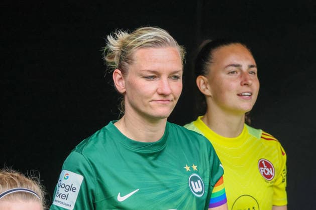 Wolfsburg, Deutschland: 17. Mai 2026 - 1. Frauen Bundesliga - 26. Spieltag - VfL Wolfsburg vs. 1. FC Nürnberg Im Bild: Alexandra Popp (VfL), die heute nach 14 Jahren ihr letztes Spiel für den VfL Wolfsburg bestreitet und verabschiedet wird Copyright: HMBxMedia MadeleinexFantini