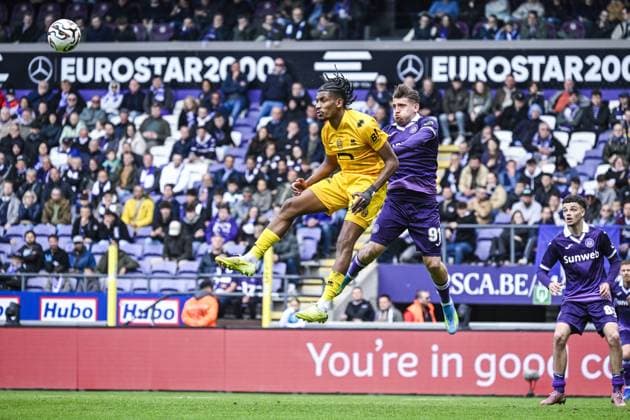 Mechelen s Redouane Halhal and Anderlecht s Adriano Bertaccini pictured in action during a soccer match between RSCA Anderlecht and KV Mechelen, Sunday 17 May 2026 in Brussels, on day 8 of the Champion s Play-off of the 2025-2026 Jupiler Pro League first division of the Belgian championship. TOM GOYVAERTS TomxGoyvaerts  x174153304x