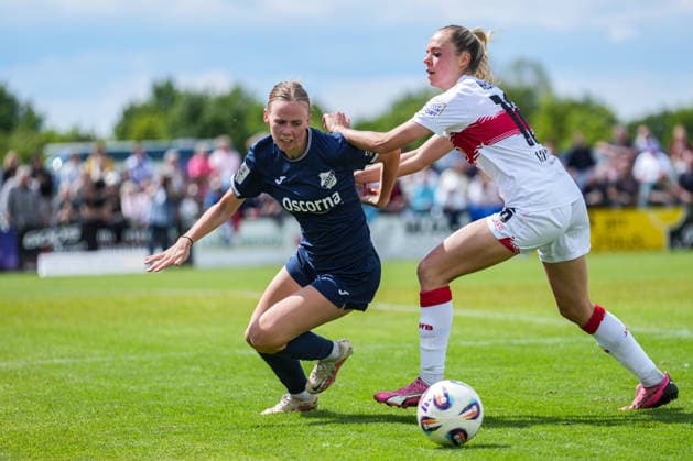 2. Frauen Bundesliga: SC Sand vs. VfB Stuttgart, 17.05.2026 Zweikampf zwischen Milena Fischer (SC Sand, 6) und Janina Hechler (VfB Stuttgart, 16) 2. Frauen Bundesliga: SC Sand vs. VfB Stuttgart, Adams Arena SC Sand, 17.05.2026 DFB DFL REGULATIONS PROHIBIT ANY USE OF PHOTOGRAPHS AS IMAGE SEQUENCES AND OR QUASI-VIDEO. Copyright: xBEAUTIFULxSPORTS Boscox