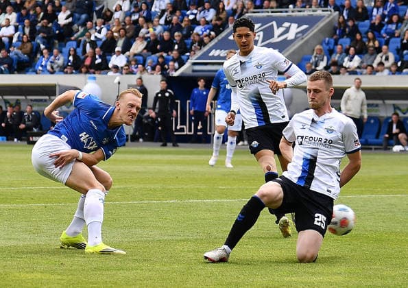 Sport Bilder des Tages 17.05.2026, xhbx, Fussball 2.Bundesliga, SV Darmstadt 98 - SC Paderborn 07 v.l. Isac Lidberg (SV Darmstadt 98), Tjark Scheller (SC Paderborn 07) (DFL DFB REGULATIONS PROHIBIT ANY USE OF PHOTOGRAPHS as IMAGE SEQUENCES and or QUASI-VIDEO) Darmstadt *** 17 05 2026, xhbx, Soccer 2 Bundesliga, SV Darmstadt 98 SC Paderborn 07 v l Isac Lidberg SV Darmstadt 98 , Tjark Scheller SC Paderborn 07 DFL DFB REGULATIONS PROHIBIT ANY USE OF PHOTOGRAPHS as IMAGE SEQUENCES and or QUASI VIDEO Darmstadt
