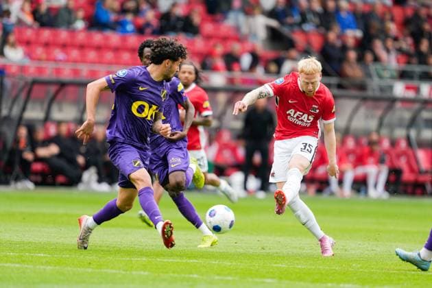 ALKMAAR , 17-05-2026 , AFAS stadium , season 2025 2026 , Dutch Eredivisie football , match between AZ and NAC Breda , Picture shows NAC Breda player Rio Hillen and AZ player Mexx Meerdink AZ - NAC  x203759133x Copyright:
