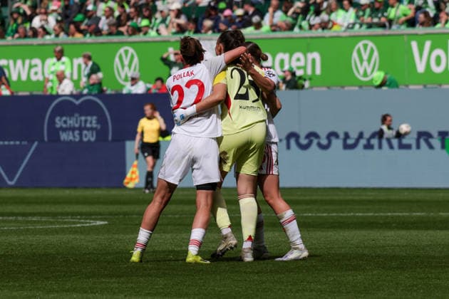 17.05.2026, xgrfx, Fussball Google Pixel Frauen-Bundesliga, VfL Wolfsburg - 1.FC Nürnberg v.l. Tor, Lourdes Romero zum 2:1 (1.FC Nürnberg) (DFL DFB REGULATIONS PROHIBIT ANY USE OF PHOTOGRAPHS as IMAGE SEQUENCES and or QUASI-VIDEO) Wolfsburg
