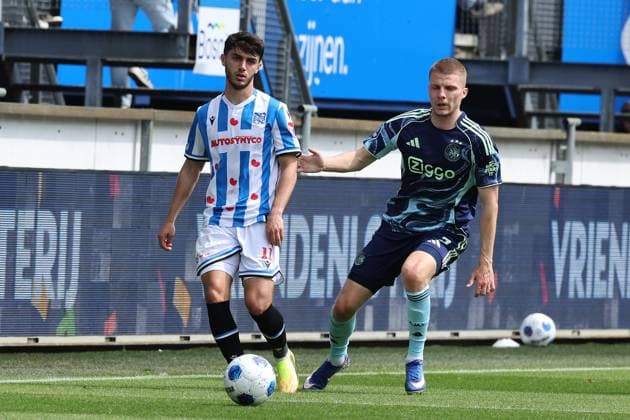 HEERENVEEN - (lr) Luca Oyen of SC Heerenveen with Ajax player Anton Gaaei during the Dutch Eredivisie match between SC Heerenveen and Ajax at Abe Lenstra Stadium on May 17, 2026 in Heerenveen, the Netherlands. (Photo by DeFodi Images) -