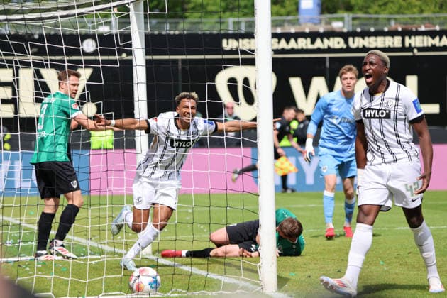 17.05.2026, Fussball, Herren, 2. Bundesliga, Saison 2025 2026, SV 07 Elversberg SC Preußen Münster, Torjubel zum 1:0, Torschütze: Bambase Conte (SV 07 Elversberg) Elversberg Ursapharm-Arena an der Kaiserlinde Saarland Deutschland (DEU) Copyright: xSebastianxBachx