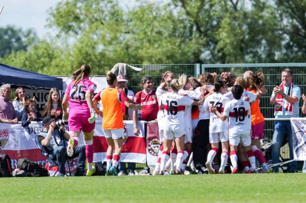 2. Frauen Bundesliga: SC Sand vs. VfB Stuttgart, 17.05.2026 Torjubel zum 2:2 durch Maximiliane Rall (VfB Stuttgart, 8) 2. Frauen Bundesliga: SC Sand vs. VfB Stuttgart, Adams Arena SC Sand, 17.05.2026 DFB DFL REGULATIONS PROHIBIT ANY USE OF PHOTOGRAPHS AS IMAGE SEQUENCES AND OR QUASI-VIDEO. Copyright: xBEAUTIFULxSPORTS Boscox