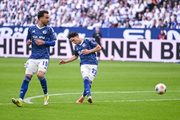 17.05.2026, Fussball, 2. Bundesliga, Saison 2025 2026, 34. Spieltag, FC Schalke 04 - Eintracht Braunschweig, Torchance Soufiane El-Faouzi (FC Schalke 04) xRHR-FOTO YYx Copyright: KROEGER RHR-FOTOx RHR-FOTO YY