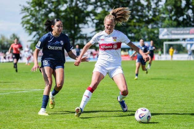 2. Frauen Bundesliga: SC Sand vs. VfB Stuttgart, 17.05.2026 Zweikampf zwischen Maria Almasri (SC Sand, 19) und Maximiliane Rall (VfB Stuttgart, 8) 2. Frauen Bundesliga: SC Sand vs. VfB Stuttgart, Adams Arena SC Sand, 17.05.2026 DFB DFL REGULATIONS PROHIBIT ANY USE OF PHOTOGRAPHS AS IMAGE SEQUENCES AND OR QUASI-VIDEO. Copyright: xBEAUTIFULxSPORTS Boscox