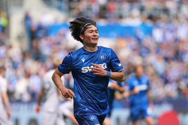 Strahlender Shio Fukuda (Karlsruher SC, 13) nach seinem Treffer zum 1:1, Karlsruher SC vs. VfL Bochum, 2. Bundesliga, 34. Spieltag, 2025 2026, 17.05.2026, DFL REGULATIONS PROHIBIT ANY USE OF PHOTOGRAPHS AS IMAGE SEQUENCES AND OR QUASI-VIDEO, Karlsruher SC vs. VfL Bochum, 2. Bundesliga, 34. Spieltag, 2025 2026, 17.05.2026 Karlsruhe