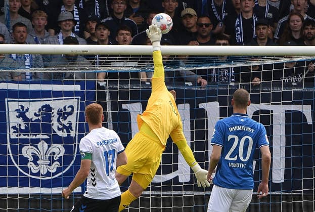 17.05.2026, xhbx, Fussball 2.Bundesliga, SV Darmstadt 98 - SC Paderborn 07 v.l. Marcel Schuhen (SV Darmstadt 98) (DFL DFB REGULATIONS PROHIBIT ANY USE OF PHOTOGRAPHS as IMAGE SEQUENCES and or QUASI-VIDEO) Darmstadt