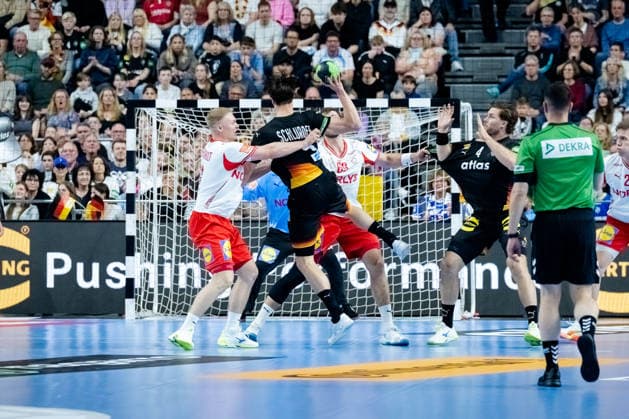 Dortmund 17.05.2026, Handball, Herren, Länderspiel, Deutschland Dänemark Miro Schluroff (Deutschland, 5) beim Wurf aus dem Rückraum