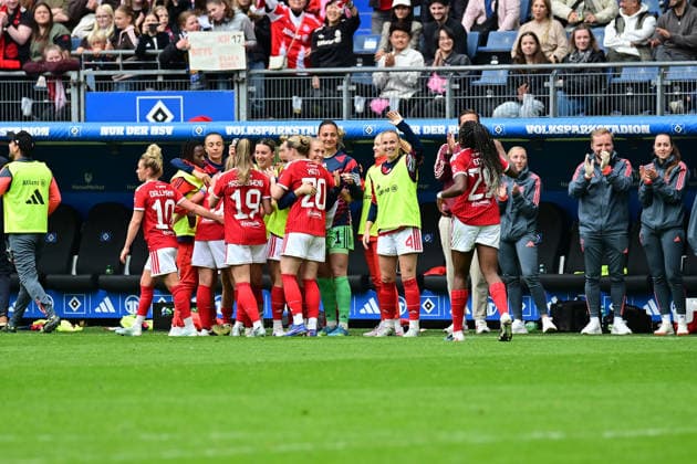 Fußball I Frauen I Saison 2025-2026 I Bundesliga I 26. Spieltag I Hamburger SV - FC Bayern München I 17.05.2026 Torjubel, Jubel, Begeisterung, Enthusiasmus, Euphorie, Freude, Glücksgefühl, Heiterkeit bei: FC Bayern München Hamburg Volksparkstadion Hamburg Deutschland Copyright: xLobeca WolfxGebhardtx