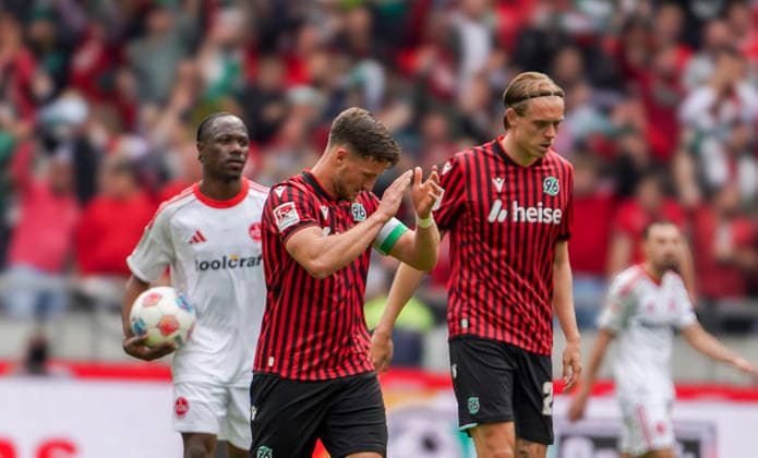 Deutschland: Fussball 2.Bundesliga 2025 2026, 34. Spieltag - Hannover 96 vs 1. FC Nürnberg - Heinz von Heiden Arena Stadion (Hannover): Freude, Emotionen, Jubel Enzo Leopold (Hannover 96, 8) Stefan Teitur ÃžorÃ°arson Stefan Teitur Thordarson (Hannover 96, 23) Hannover
