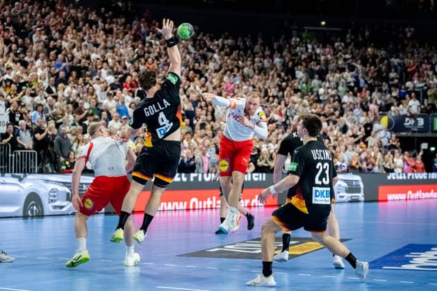 Dortmund 17.05.2026, Handball, Herren, Länderspiel, Deutschland Dänemark Abwehrblock von Johannes Golla (Deutschland, 4) gegen Simon Bogetoft Pytlick (Dänemark, 43)