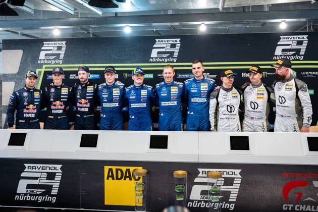 Mercedes-AMG Team Verstappen Racing ( 3) SP 9. Fahrt auf der Rennstrecke beim ADAC RAVENOL 24h Nürburgring 2026, weiter hinten natural elements by Walkenhorst Motorsport ( 34) SP 9. Rheinland-Pfalz Deutschland