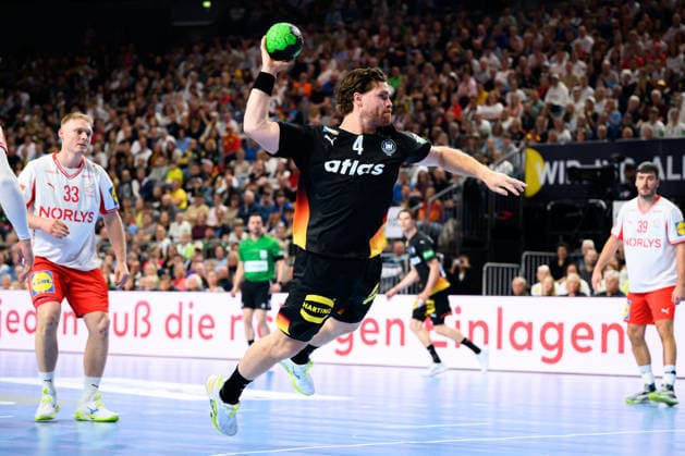 Koeln: Handball Laenderspiel - Deutschland - Daenemark Johannes Golla (Deutschland) Koeln Lanxess Arena Deutschland