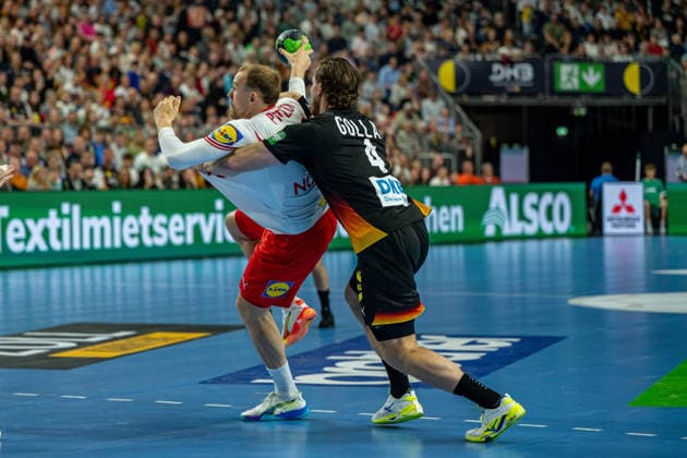 Mens Handball international match, Länderspiel, Nationalmannschaft Germany - Denmark. May 17, 2026 Simon Pytlick (Denmark, 43), Johannes Golla (Germany Deutschland, 4), ; Mens Handball International Match, Germany - Denmark. May 17, 2026 Copyright: xBEAUTIFULxSPORTS Erlhofx