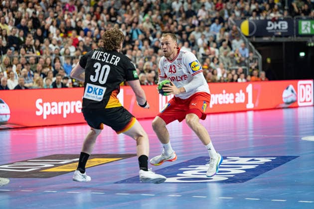 Mens Handball international match, Länderspiel, Nationalmannschaft Germany - Denmark. May 17, 2026 Tom Kiesler (Germany Deutschland, 30), Simon Pytlick (Denmark, 43), ; Mens Handball International Match, Germany - Denmark. May 17, 2026 Copyright: xBEAUTIFULxSPORTS Erlhofx