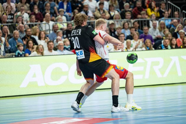 Mens Handball international match, Länderspiel, Nationalmannschaft Germany - Denmark. May 17, 2026 Tom Kiesler (Germany Deutschland, 30), Emil Bergholt (Denmark, 33), ; Mens Handball International Match, Germany - Denmark. May 17, 2026 Copyright: xBEAUTIFULxSPORTS Erlhofx