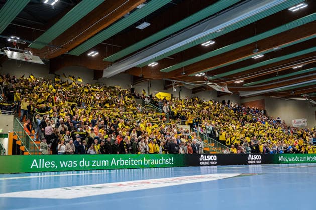 HSG Blomberg-Lippe (GER) vs. Borussia Dortmund (GER) Handball, 1. Handball Bundesliga Frauen, Finale, Spiel 1, 17.5.2026, Saision 2025 2026, Dortmund Die Fans der Borussia Dortmund (GER) vor dem Spiel Dortmund Sporthalle Wellinghofen Deutschland