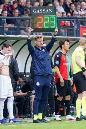 2026-05-17 N.E.C. Nijmegen v Go Ahead Eagles - Dutch Eredivisie NIJMEGEN, NETHERLANDS - MAY 17: Joshua Kuipers fourth official looks on during a Dutch Eredivisie at Goffertstadion on May 17, 2026 in Nijmegen, Netherlands. Nijmegen Goffertstadion Netherlands Content not available for redistribution in The Netherlands directly or indirectly through any third parties. Copyright: xJeroenxMeuwsenx