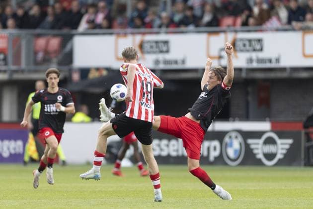 ROTTERDAM - (lr) Milan Zonneveld of Sparta Rotterdam, Casper Widell of Excelsior during the Dutch Eredivisie match between Sparta Rotterdam and Excelsior at Sparta Stadion Het Kasteel on 17 May 2026 in Rotterdam, the Netherlands. IRIS VAN DEN BROEK ANP Eredivisie 2025-2026 xVIxANPxSportx xxANPxIVx 558551561 originalFilename: 558551561.jpg